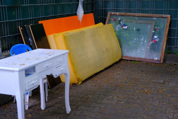 Old Furniture Disposal in Pleasant Grove